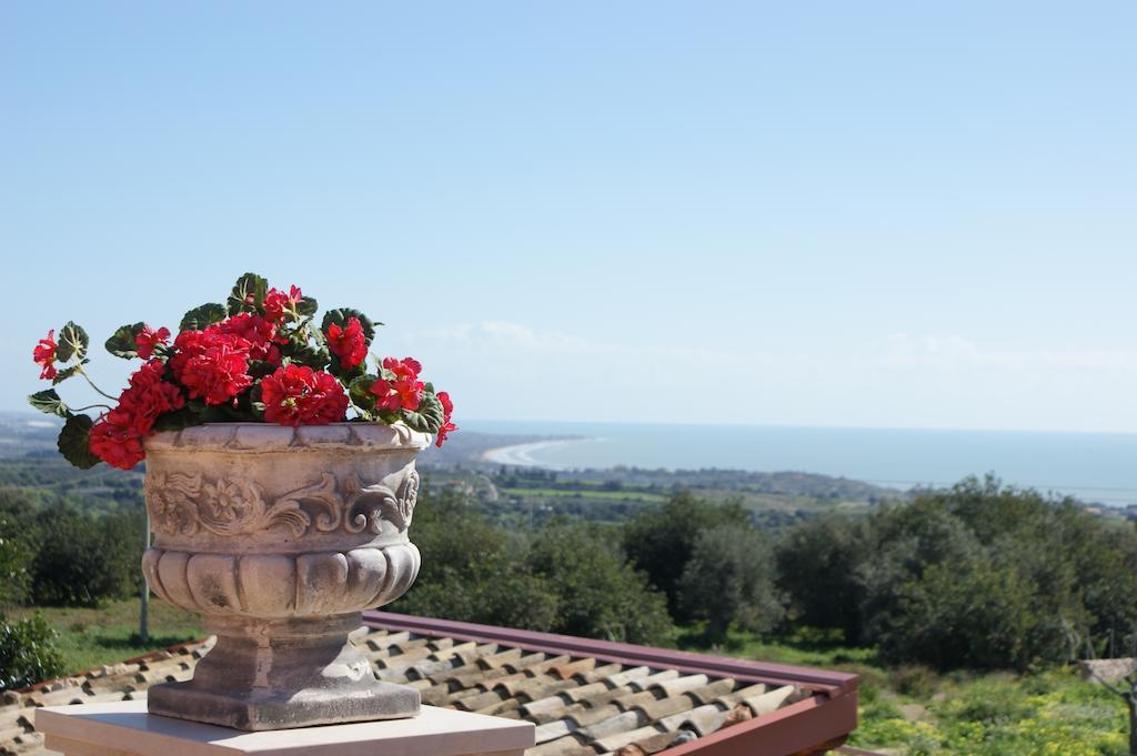 Alla Corte Di Nonna Maria Villa Pozzallo Exterior photo